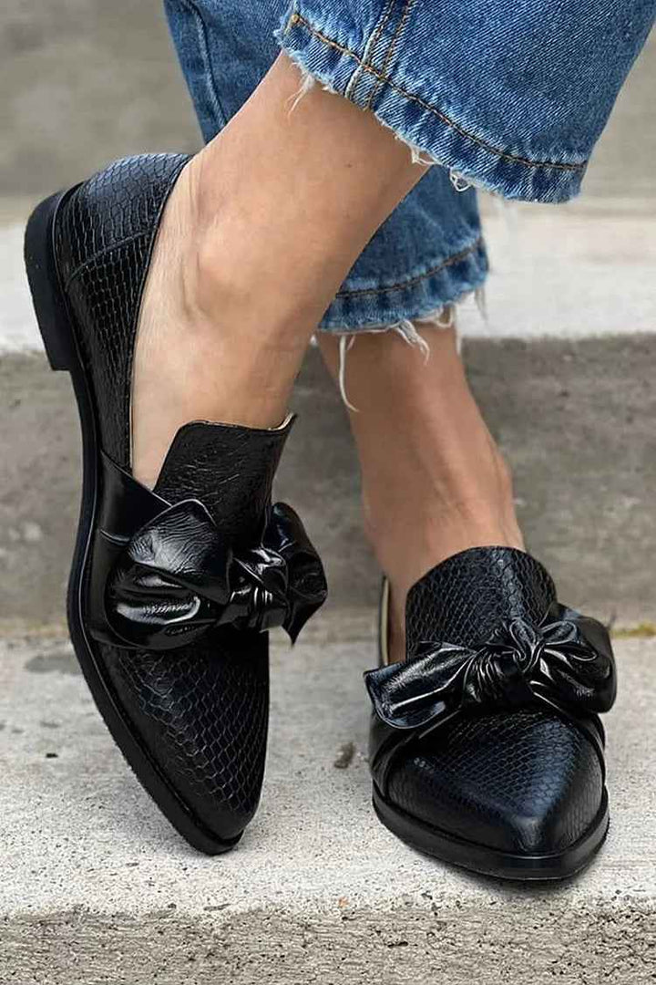 Laura | Glossy Bow Loafers